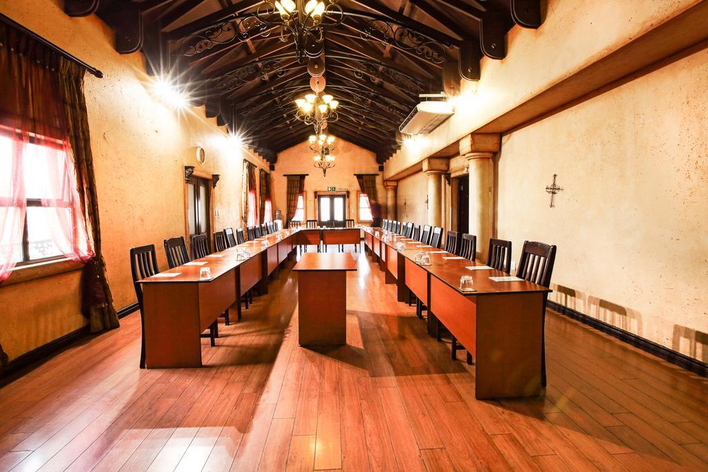 Casa Toscana Lodge Pretoria Exterior photo